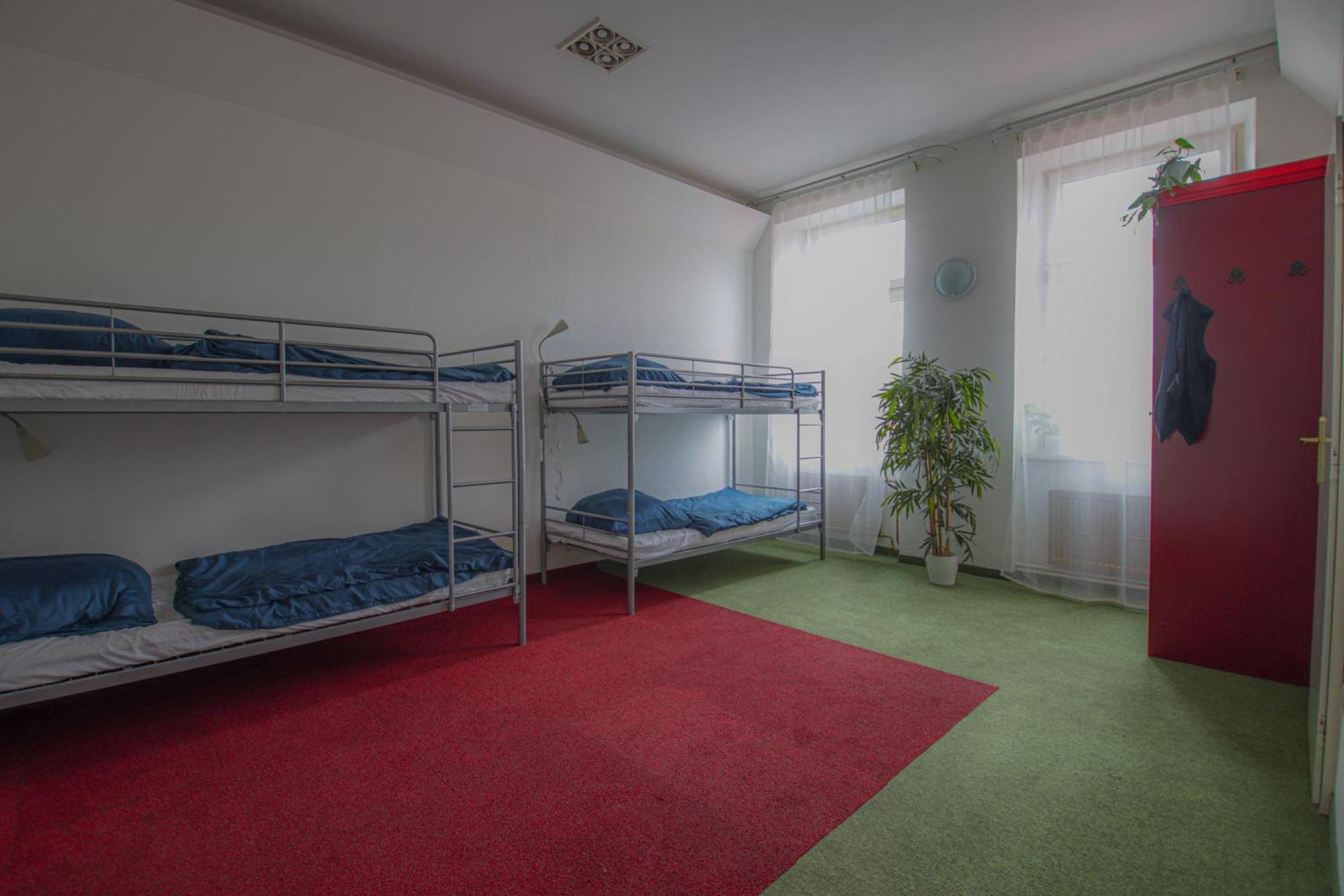 In Hostel Prague Exterior photo
