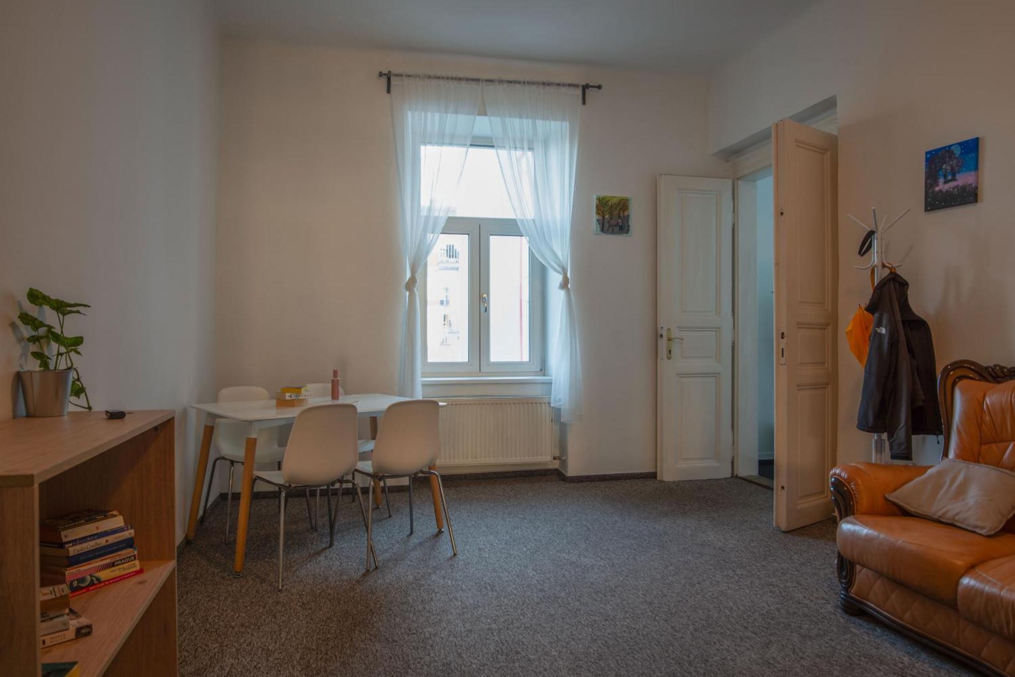 In Hostel Prague Exterior photo